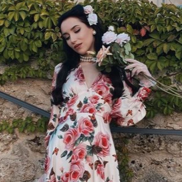 Long sleeve Floral Dress - Picture 8 of 8